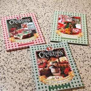 Gooseberry Patch Christmas Cookbook Collection - Red and Green